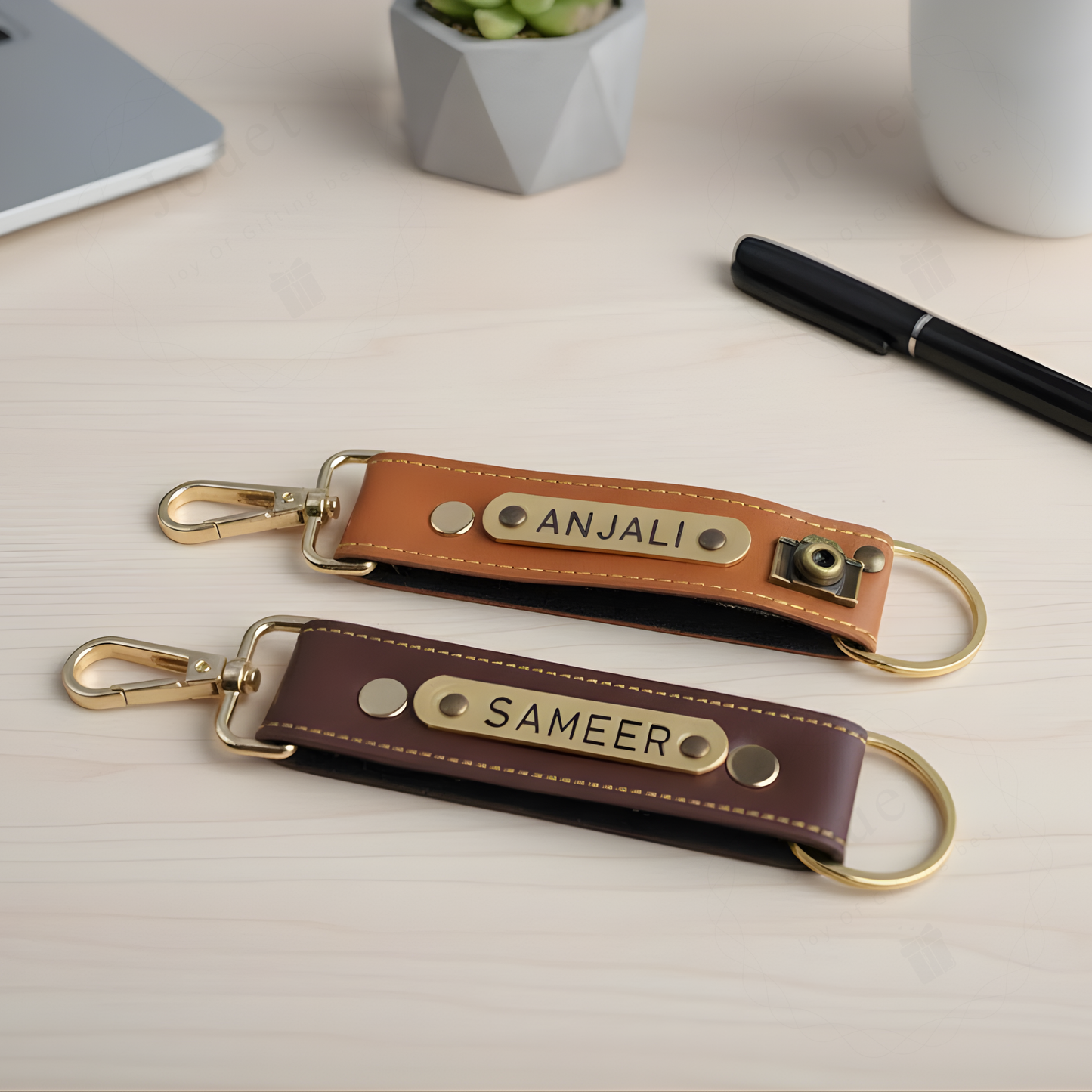 Personalized Faux Leather Keychain with Custom Name Tag & Metal Charm, Stylish Key Ring for Keys, Bags & Gifts, 2.5 × 16 cm